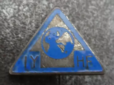 IYHF Youth Hostel YHA Pin Badge Button (L15B) • £4.49