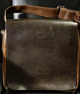 $50 • Buy Gucci Made In Italy Expandable Shoulder Strap Pocketbook