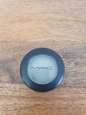 £2.52 • Buy MAC Cosmetics Eye Shadow (Lustreleaf) Net Wt. 1.5 G - New