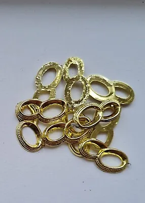 10 Gold Plastic Joined Wedding Rings Invitation Card Making 18mm Approx F20 • £3.15