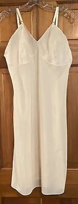 Vintage Wonder Maid Full Slip Womens Size 38 Pale Yellow Non Cling  2556 USA • $17