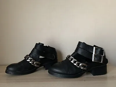 Zara Basic Collection Womens Sz 6.5M Black Leather Chain  Booties Shoes • $31.99