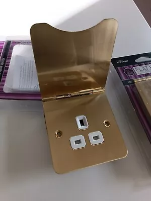 £8 • Buy Knightsbridge 13A 1G Unswitched Floor Socket - Polished Brass With White Insert
