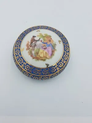 Meissner Limoges France Small Domed Trinket Box Pot Fragonard Lovers Scene Blue • £15.99