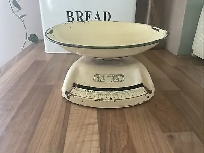 Vintage Salter Kitchen Scales Weighing Cream And Green • £5