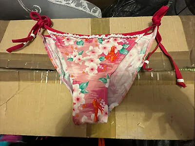 Womens Bikini Bottoms Size 12  • £1.60