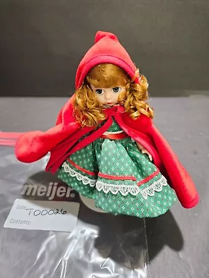 Madame Alexander Red Riding Hood Doll (t00026) • $10.95