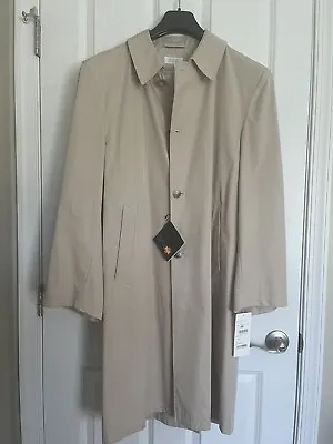 Barneys New York Beige Tan Mackintosh-Style Raincoat Mens Size 38 NWT • $249.99