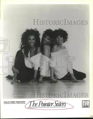 Press Photo The Pointer Sisters Singing Group - Sap48317 • $17.99