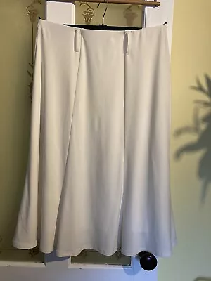 Creamy White Stretchy Skirt Size L From Saloos • £3.25