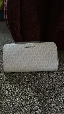 MICHAEL KORS Large Women's Wallet - White And Gray • $25