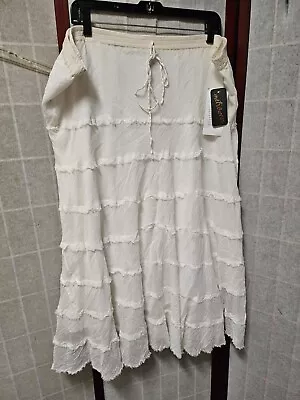 Women's White Tiered Skirt Lined Plus 2X • $4.99