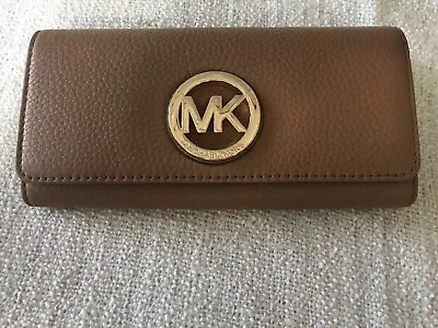 MICHAEL KORS PEBBLED LEATHER FULTON FLAP CONTINENTAL WALLET NWT Luggage Color • $105