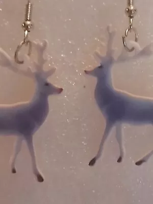 Exquisite Winter Elk Design Dangle Earings Nature Lovers Jewelery Find • $3.83