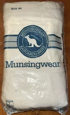 Munsingwear Men's Kangaroo Briefs 3 Pair Pack Size 44 NEW NOS USA MADE 1991 VTG • $38.88