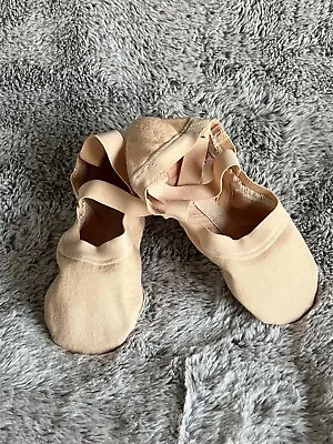 Bloch Synchrony Ballet Shoes Stretch Canvas Pink S0625L 2.5 Never Worn • $19.95