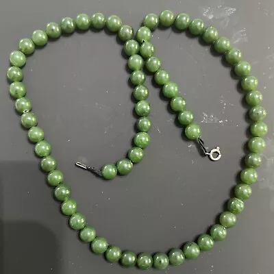 Vintage Spinach Jade Beaded Neccklace 20  • $12.80