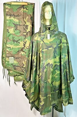 $150 • Buy NEW US Military Rain Poncho Woodland Camouflage Hooded / Tent & Woobie Wet Liner