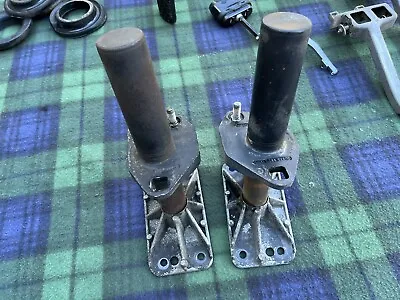 Mercedes-Benz W126 C126 Front Bumper Mounts  L&R (2) • $115