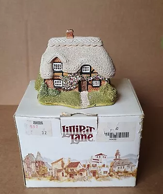 Vintage Lilliput Lane Bramble Cottage  1990 • £4.95