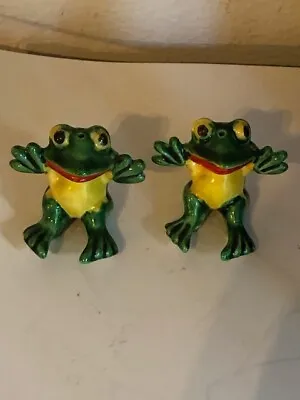 Vintage Frog Salt And Pepper Shakers W/  Victoria Ceramics Japan Stickers • $9