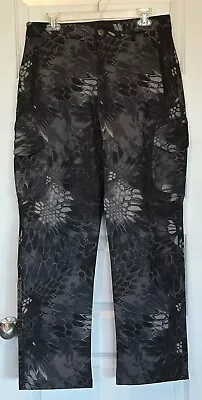 Camo Tactical Cargo Pants Black Gray Soft Shell Fleece Lined Large 32x30 • $13.50