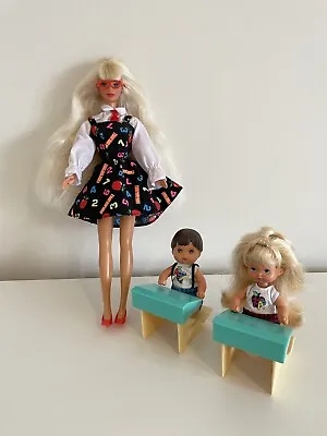 £22.99 • Buy Vintage Barbie 1995 School Set Teacher With Toddlers And Desks