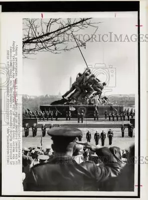 1974 Press Photo Marines At Attention At Marine Corps War Memorial In Washington • $19.99