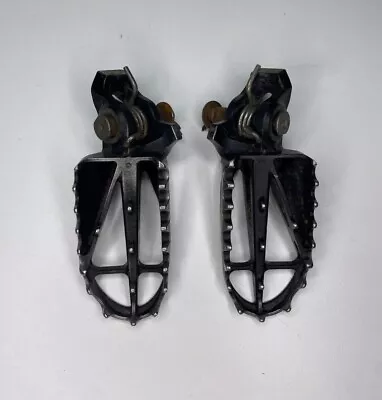 $29.95 • Buy 2003 Honda CR250R CR 250R OEM Left / Right Side Foot Pegs Rest Stand Foot Pegs