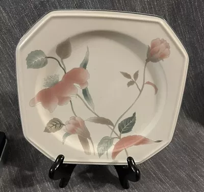 Mikasa Continental Silk Flowers Salad Plate - F3003 - Japan 8-1/4  • $7.65