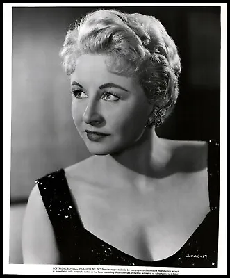 Hollywood Beauty VERA RALSTON 1950s STUNNING PORTRAIT ALLURING POSE Photo 507 • $17.99