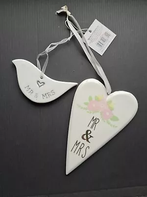 Wedding Hanging Heart Gift Decor Plaque Mr & Mrs Wedding Decor Love Sign X2 Bird • £4.30