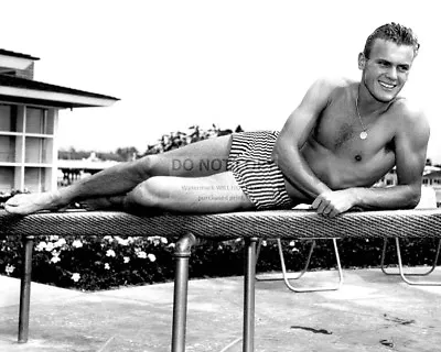 Actor Tab Hunter Pin Up - 8x10 Publicity Photo (dd348) • $8.87