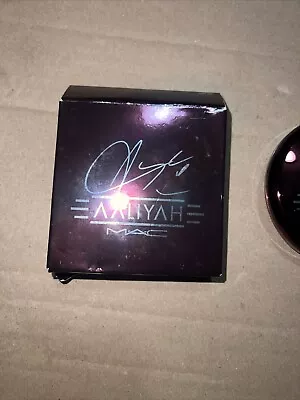 MAC Aaliyah Collection BABY GIRL Bronzing Powder  • $24.50