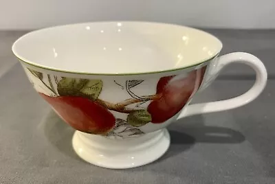 VILLEROY & BOCH S/2  “CASCARA” Footed 2 7/8  Tea Cups -Fine China- Luxembourg  • $58