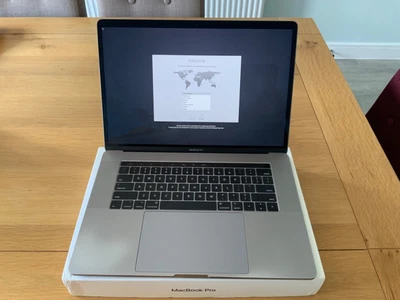 £250 • Buy Apple MacBook Pro A1707 2017 15  Touch Bar Core I7 2.8GHz 256GB SSD 16GB Ram