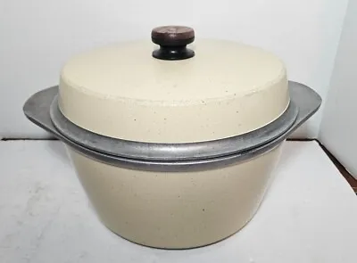 Vtg KF Kitchen Fair Cast Iron Aluminum Stock Pot Dutch Oven Almond W Lid • $34.99