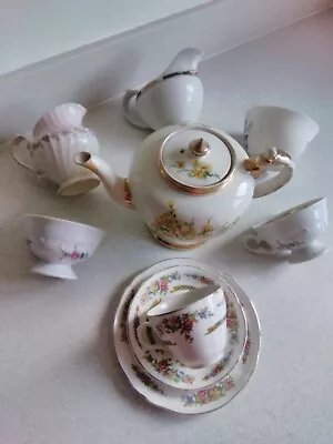 Vintage Mismatched China Trio Cups Teapot Jug Sugar Bowl. • £0.99