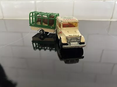 C818-MAJORETTE No277 TOYOTA AFRICAN SAFARI LAND CRUISER & TRAILER WITH ANIMALS • £15