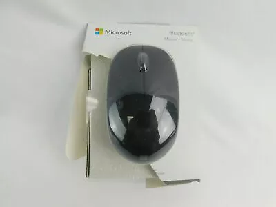 Microsoft Bluetooth Mouse Souris Black Model 1929 • $16.99