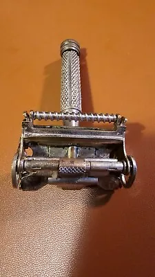 Vintage 1929 Wilkinson Empire Safety Razor - Chrome • $40