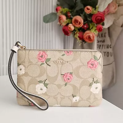 New Coach Corner Zip Wristlet In Signature Canvas With Floral Print CR973 $88 • $47