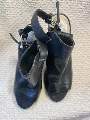 VINCE CAMUTO Vamelia Black Soft Leather Open Toe Pumps Booties High Heel Sz 6.5M • $15.99