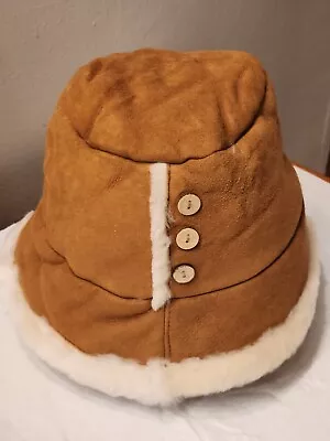 UGG Leather/Shearling Sheepskin Bucket Hat One Size Tan • $12