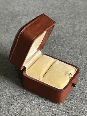 £75 • Buy Antique Art Deco Leather Ring Box Jewellery Display Iin Grate Condition