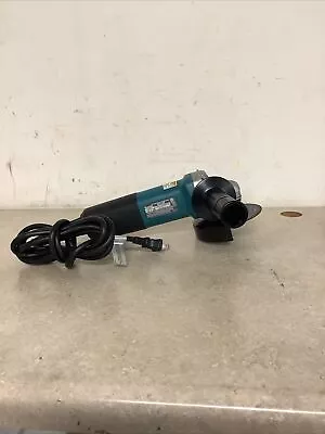 Makita 9557NB Compact Angle Grinder • $80