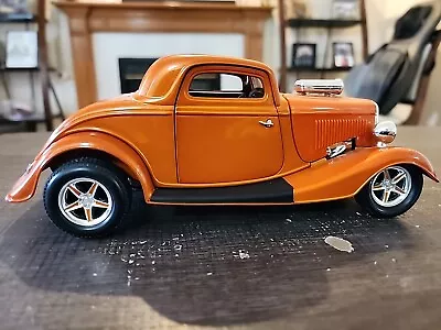 Mint ERTL American Muscle Street Rods ‘34 Ford High Tech 1:18  • $25