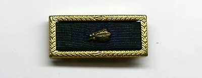 VINTAGE WWII Korea  Presidential Unit Citation Pin-Back Ribbon & Small Oak Leaf • £18.30