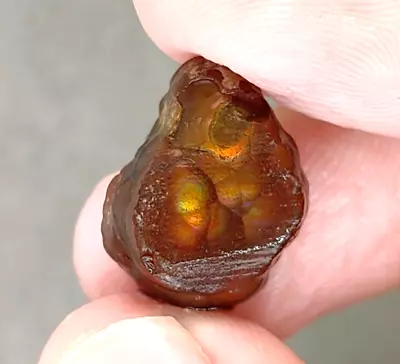 Beautiful Iridescent Window Mexican Fire Agate Rough Specimen 8.90 Ct • $13