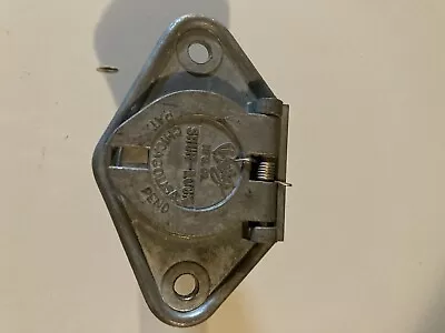 Berg Shur-Lock 6 Pin Trailer Wire Connector • $14.99